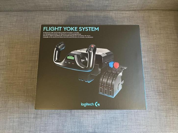 Compleet pakket: Logitech-G Pro Flight Yoke System + Pedals, Computers en Software, Joysticks, Zo goed als nieuw, Ophalen