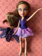 BRATZ YASMINE DOLL first edition, Verzamelen, Poppen, Ophalen of Verzenden, Zo goed als nieuw, Pop