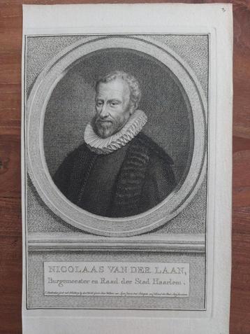 3 / Nicolaas van der Laan burgemeester van Haarlem beschikbaar voor biedingen