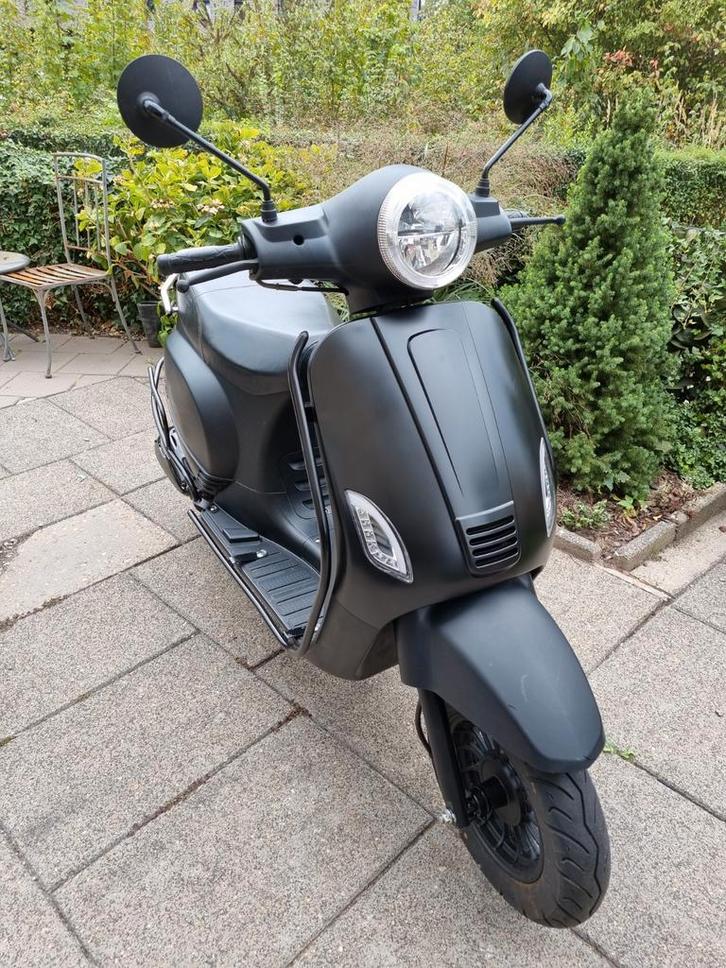 Senzo snorscooter, Fietsen en Brommers, Snorfietsen en Snorscooters, Gebruikt, Overige merken, Benzine, Ophalen