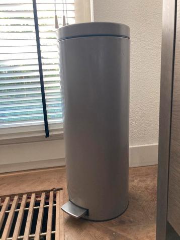 Brabantia prullenbak - 20 L -  pedaalfunctie - slimline beschikbaar voor biedingen