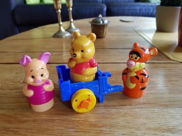 Karretje met Winnie de Poeh, Teigetje en Knorretje. beschikbaar voor biedingen
