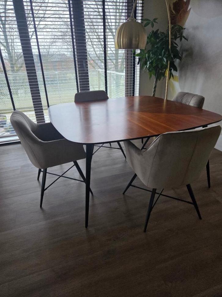 Eettafel (€75) met stoelen (per 4 €350), Huis en Inrichting, Tafels | Eettafels, Gebruikt, 100 tot 150 cm, 100 tot 150 cm, Vier personen