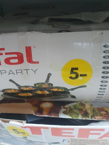 Tefal Party Tafelset  beschikbaar voor biedingen