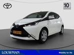 Toyota Aygo 1.0 VVT-i x-nav | Navigatie | Camera | Airco |, Voorwielaandrijving, Stof, Gebruikt, 4 stoelen