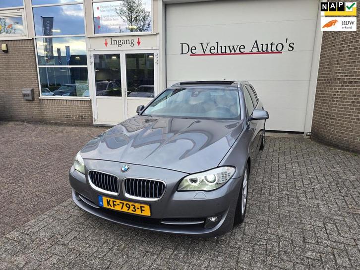 BMW 5-serie Touring 520i High Executive ketting vervangen, Auto's, BMW, Bedrijf, Te koop, 5-Serie, ABS, Airbags, Airconditioning
