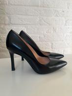 Unisa toller pump 38, Kleding | Dames, Schoenen, Pumps, Verzenden, Zwart, Zo goed als nieuw