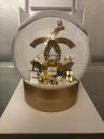 Chanel globe VIP gift sneeuwbal sneeuwbol goud 2023, Ophalen of Verzenden, Zo goed als nieuw, Miniatuur