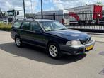 Volvo V70 XC 2.5 T AWD Luxury AIRCO/NAP, Auto's, Volvo, Beige, Blauw, 2435 cc, Vierwielaandrijving