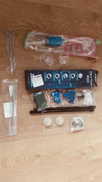 Set aquarium toebehoren beschikbaar voor biedingen