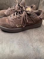 Te Koop: KARL KANI Sneakers,  mt 41. Donkerbruin (J-64), Bruin, Ophalen of Verzenden, Karl Kani, Sneakers of Gympen