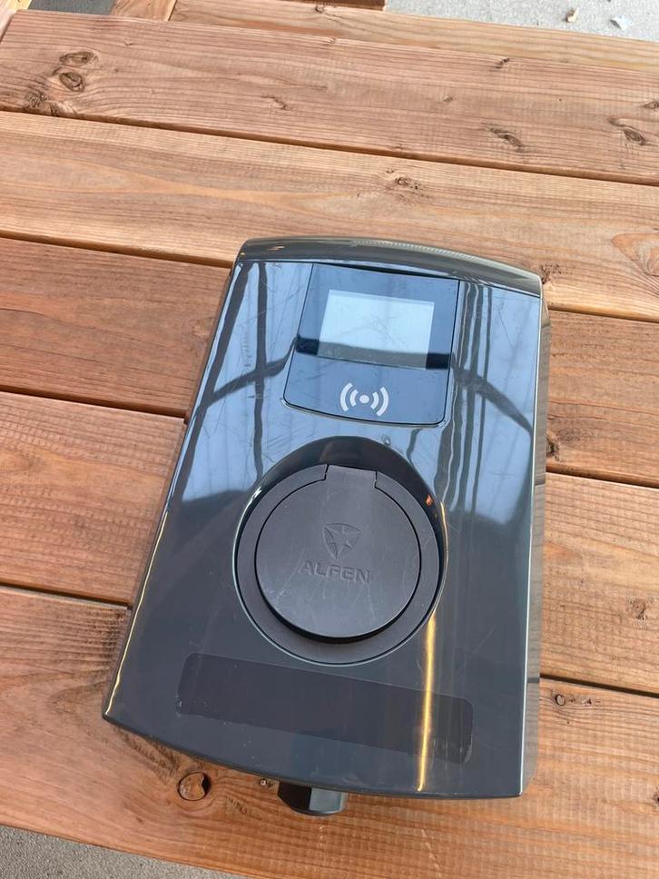 Alfen Eve Pro-line Grijs, Auto diversen, Laadpalen, Gebruikt, Laadpaal, Ophalen of Verzenden