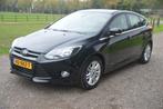 Ford Focus 1.0 EcoB. Lease Ti., Auto's, Gebruikt, 635 kg, Zwart, Bedrijf