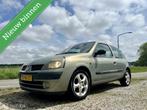 Renault Clio 1.2-16V Expression, BJ 2002, APK Sept 2026, Auto's, Renault, Stof, Gebruikt, 4 cilinders, Bruin