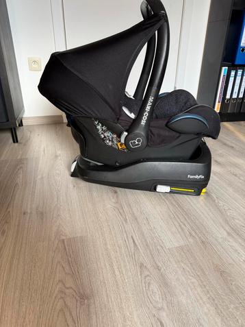 Maxi-Cosi autostoel met Isofix beschikbaar voor biedingen