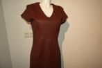 Diane von Furstenberg jurk van leer bordeaux bruin tint M, Maat 38/40 (M), Overige kleuren, Verzenden, Gedragen