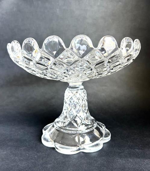 Baccarat kristal grote schaal op voet 21cm hoog, Antiek en Kunst, Antiek | Glas en Kristal, Ophalen of Verzenden