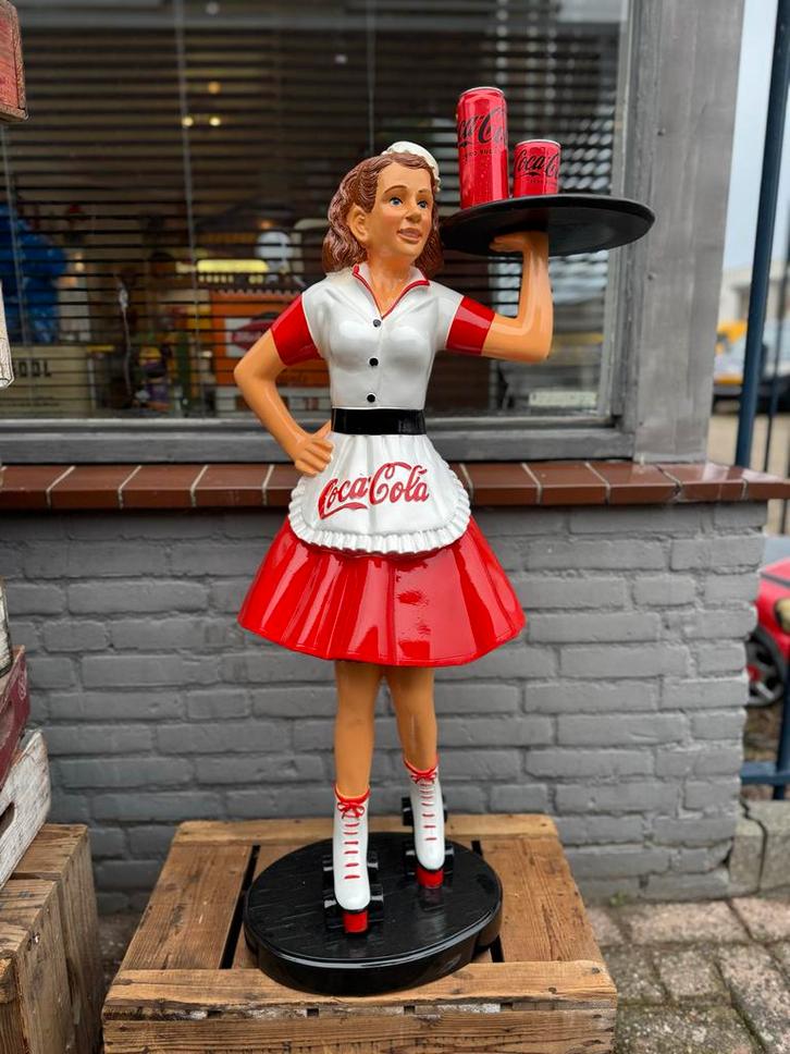 Coca-Cola Diensteres Beeld - Vintage Stijl, Antiek en Kunst, Kunst | Beelden en Houtsnijwerken, Ophalen