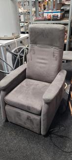 Nette Doge sta op stoel, Huis en Inrichting, Fauteuils, Ophalen, Onbekend, 75 tot 100 cm, Zo goed als nieuw