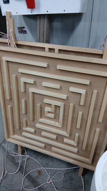 Zeskamp knikker doolhof spel 2x beschikbaar voor biedingen