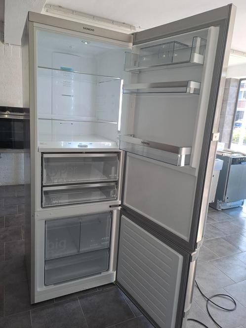 Siemens koelvriescombinatie (A+++), Witgoed en Apparatuur, Koelkasten en IJskasten, Zo goed als nieuw, Met aparte vriezer, 200 liter of meer