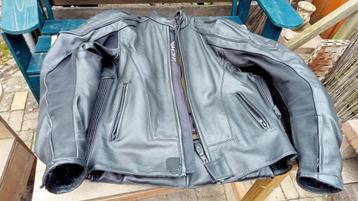 Motorkleding beschikbaar voor biedingen