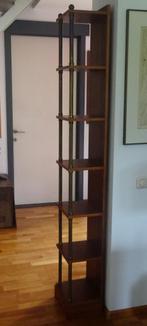 Open vitrine kast, hout met koperen steunen., Huis en Inrichting, Ophalen, Minder dan 50 cm, Gebruikt, 200 cm of meer