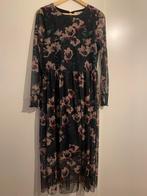 Femme9 Bloemenjurk met voile bovenjurk- Maat M, Maat 38/40 (M), Zwart, Ophalen of Verzenden, Zo goed als nieuw