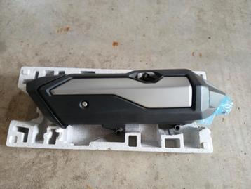 2x Honda ADV350 nieuwe uitlaat origineel. beschikbaar voor biedingen