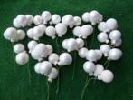 43 witte matte glimmende glas kerstballen 25 mm op stok 12cm, Diversen, Kerst, Ophalen of Verzenden, Nieuw
