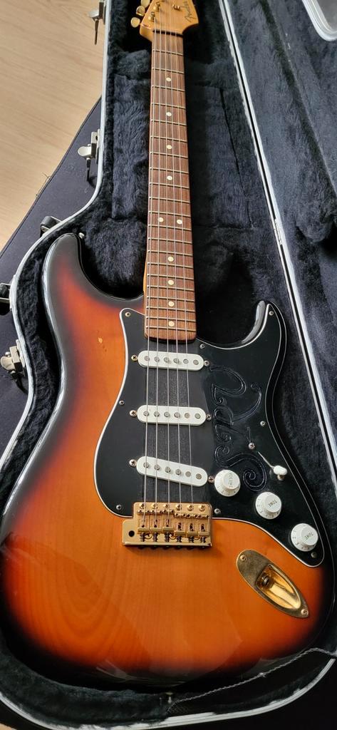 Fender Stratocaster srv stevy ray vaughan  usa, Muziek en Instrumenten, Snaarinstrumenten | Gitaren | Elektrisch, Gebruikt, Solid body