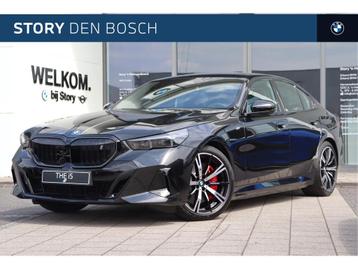 BMW i5 eDrive40 M Sport / Achteruitrijcamera / Adaptieve LED beschikbaar voor biedingen