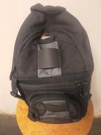 20 euro Lowepro Camera rugzak en een Case logic quick sling, Ophalen, Zo goed als nieuw, Rugtas, Lowepro