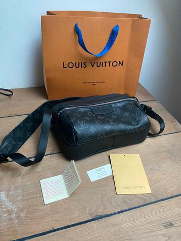 Louis vuitton massenger bag brand new beschikbaar voor biedingen