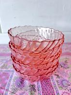 Roze schaaltjes persglas roze schaal Arcoroc schalen roze, Ophalen of Verzenden, Gebruikt, Overige stijlen, Schaal of Schalen