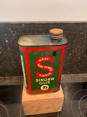 SINGER naaimachines olieblik 1 liter beschikbaar voor biedingen