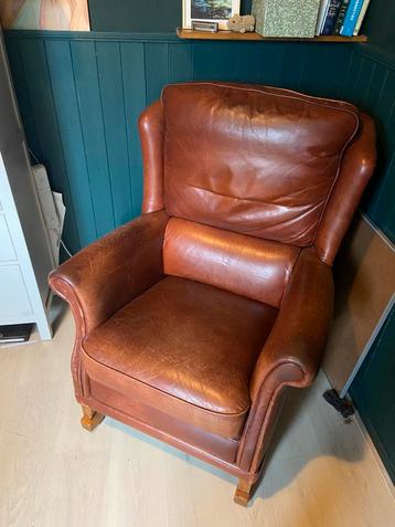 Fauteuil van echt leer beschikbaar voor biedingen