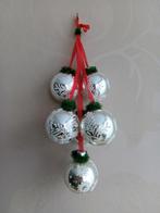 Mooie tros zilverkleurige kerstballen vintage, Diversen, Kerst, Ophalen of Verzenden, Zo goed als nieuw