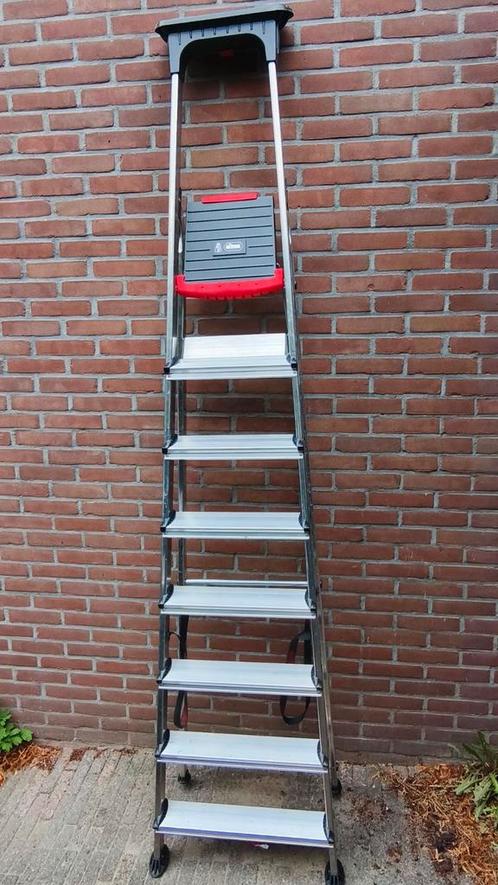 Altrex Double Decker 8 Treden - Huishoudtrap, Doe-het-zelf en Verbouw, Ladders en Trappen, Zo goed als nieuw, Trap, 2 tot 4 meter