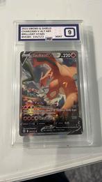 Charizard v, Hobby en Vrije tijd, Ophalen of Verzenden, Nieuw, Losse kaart