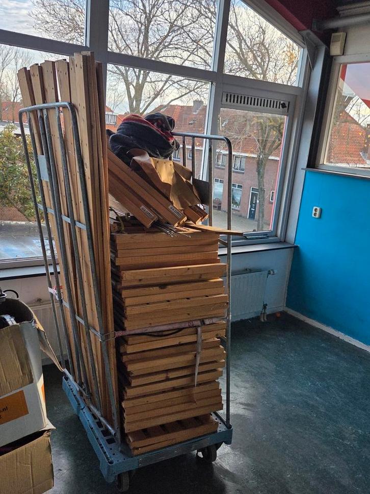 IKEA Onderdelen Stellingkast  gratis ophalen, Doe-het-zelf en Verbouw, Hout en Planken, Zo goed als nieuw, Plank, Grenen, Minder dan 200 cm