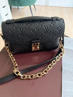 Louis vuitton pochette metis east west, Sieraden, Tassen en Uiterlijk, Tassen | Damestassen, Ophalen of Verzenden, Zo goed als nieuw
