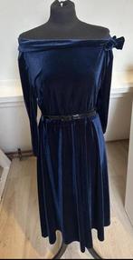 Vintage Chic jurk blauw fluweel 38, Kleding | Dames, Maat 38/40 (M), Galajurk, Blauw, Ophalen of Verzenden