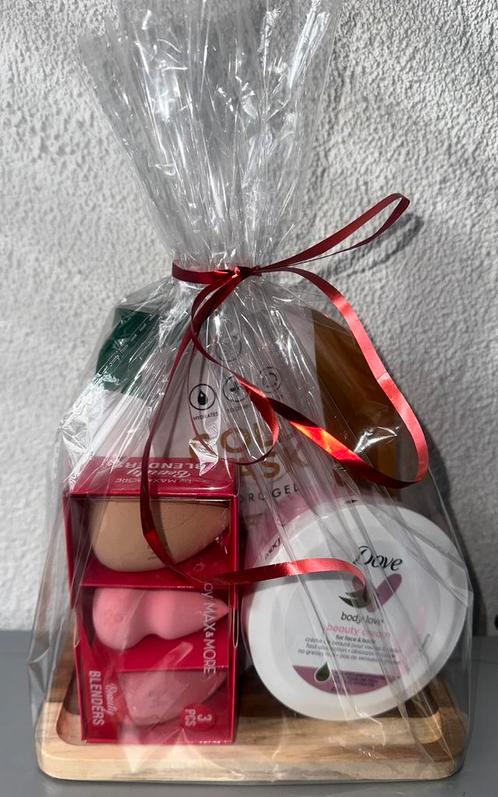 Cadau setje dames, Sieraden, Tassen en Uiterlijk, Uiterlijk | Lichaamsverzorging, Nieuw, Overige typen, Ophalen
