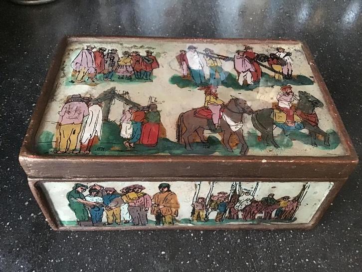 Antiek houten kistje met achter glas geschilderd panelen., Antiek en Kunst, Curiosa en Brocante, Ophalen of Verzenden