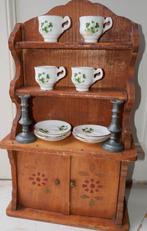 oud speelgoed miniatuur keukenkastje met inhoud, Ophalen of Verzenden