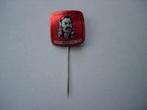 Speldje van FIX en Fox Zeehelden De Ruyter 1607-1675 Rood, Verzamelen, Speldjes, Pins en Buttons, Verzenden, Zo goed als nieuw