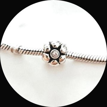 Pandora Bloemen 790182CZ / zirkonia retired  beschikbaar voor biedingen
