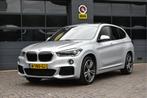 BMW X1 sDrive20i High Executive M-Sportpakket (bj 2017), Euro 6, Leder en Stof, Bedrijf, Grijs