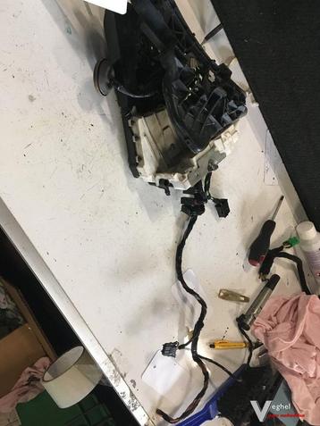 Mercedes A klasse 2005 Slotmechaniek Linksachter beschikbaar voor biedingen